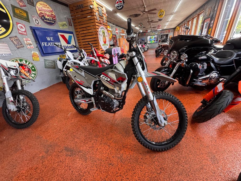 2024 Usa Motortoys Usa Motortoys - $2,519